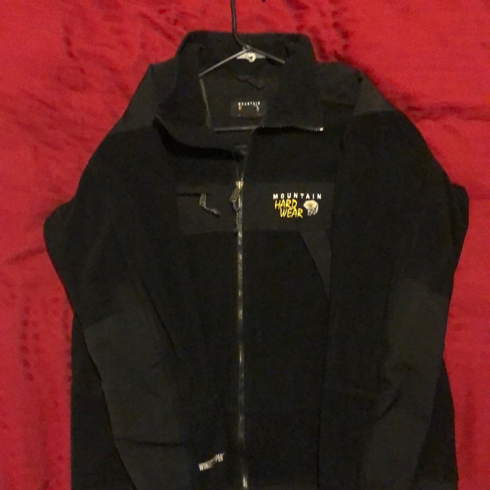 Rarely worn, black mountain hardwear, light jacket. $50